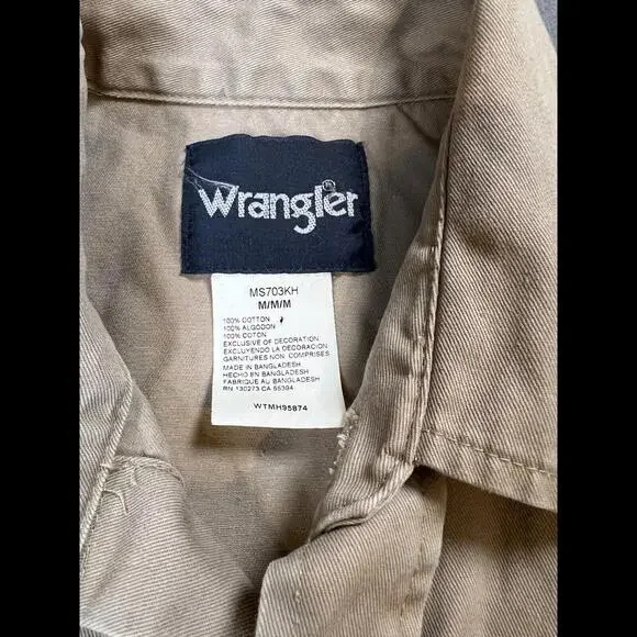 Wrangler Cream Casual Button Down Shirt with Western Style - Picture 2 of 6